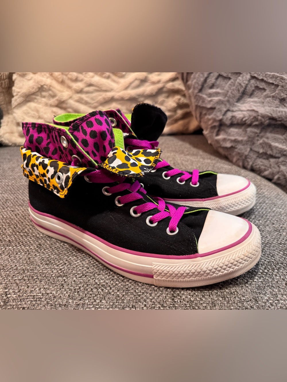 Chuck Taylor All Star Two Fold - like new- women size 9